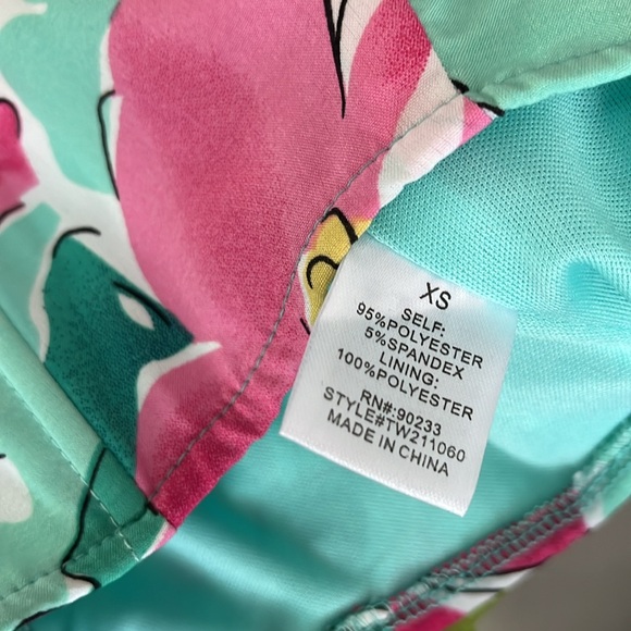 New with tags L.A. Hearts cropped bustier top with deep neckline - Picture 6 of 6